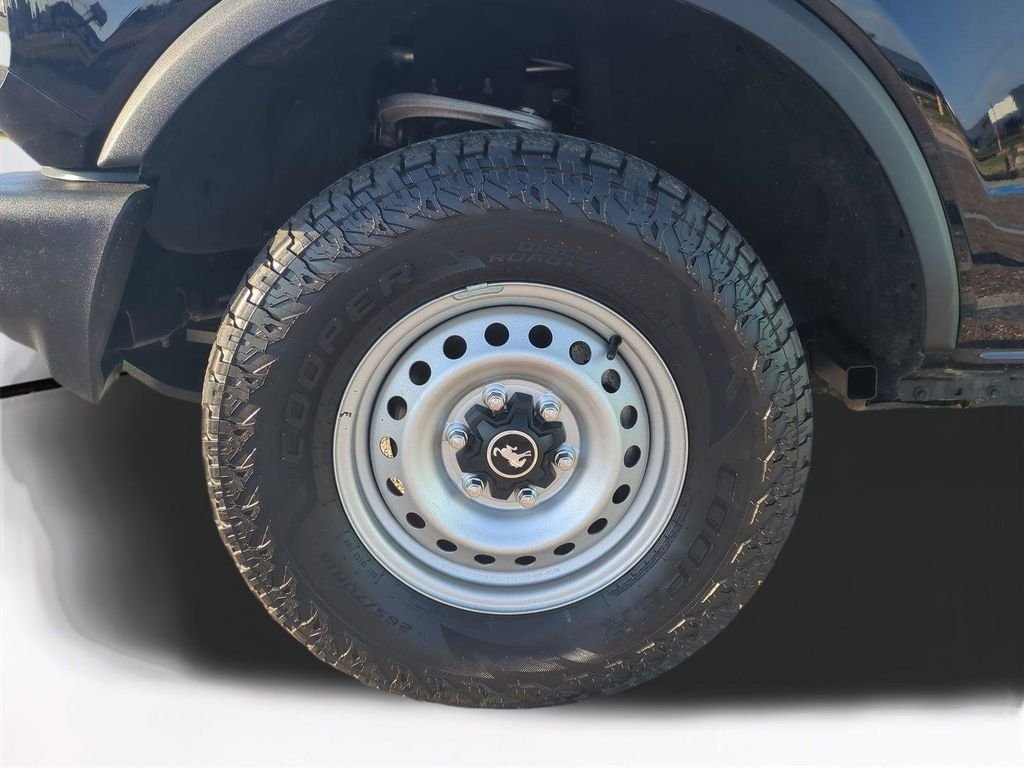 2023 Ford Bronco 2-Door Base - Photo 11