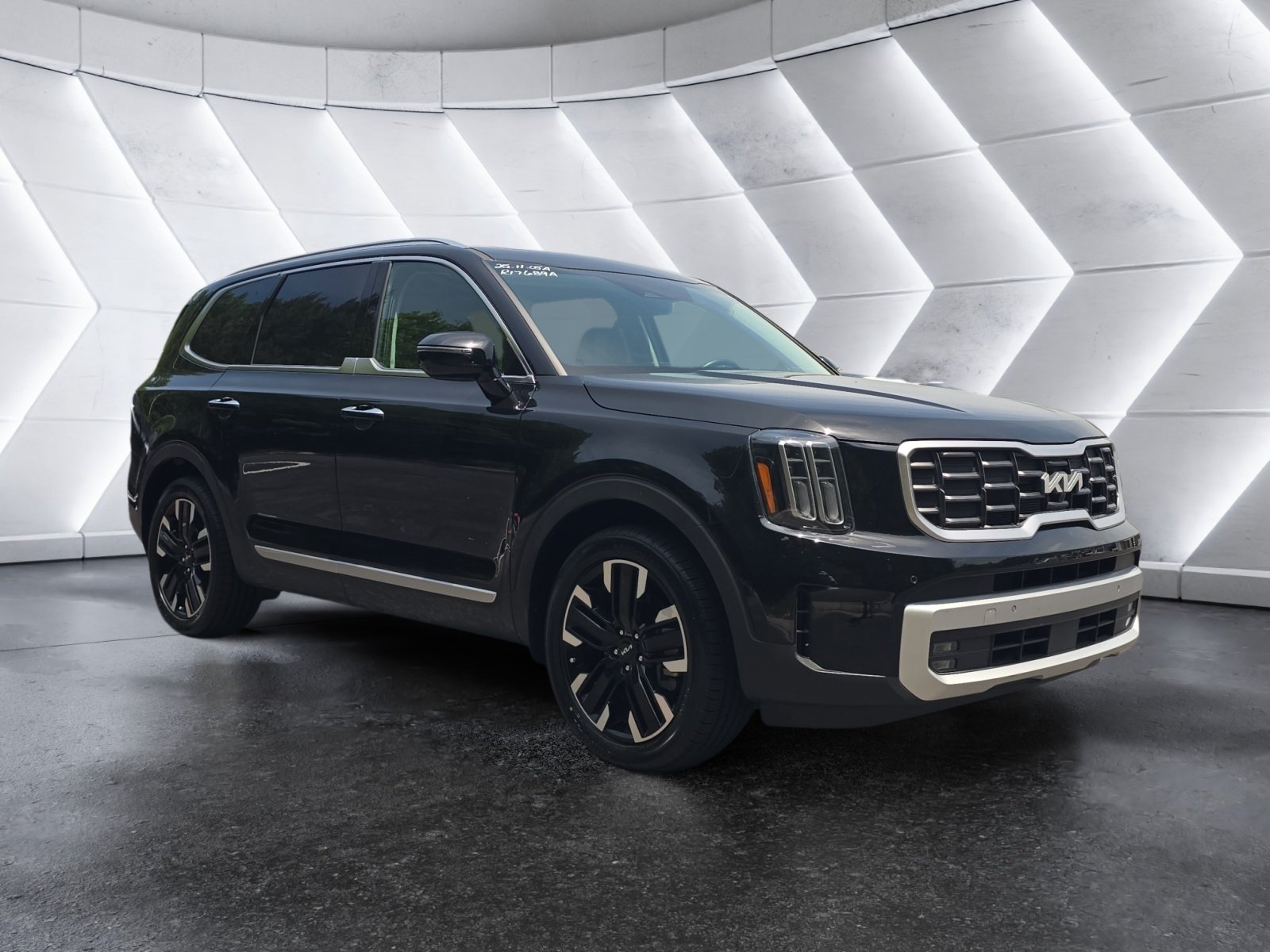 Used 2025 Black Kia SX-Prestige image 7