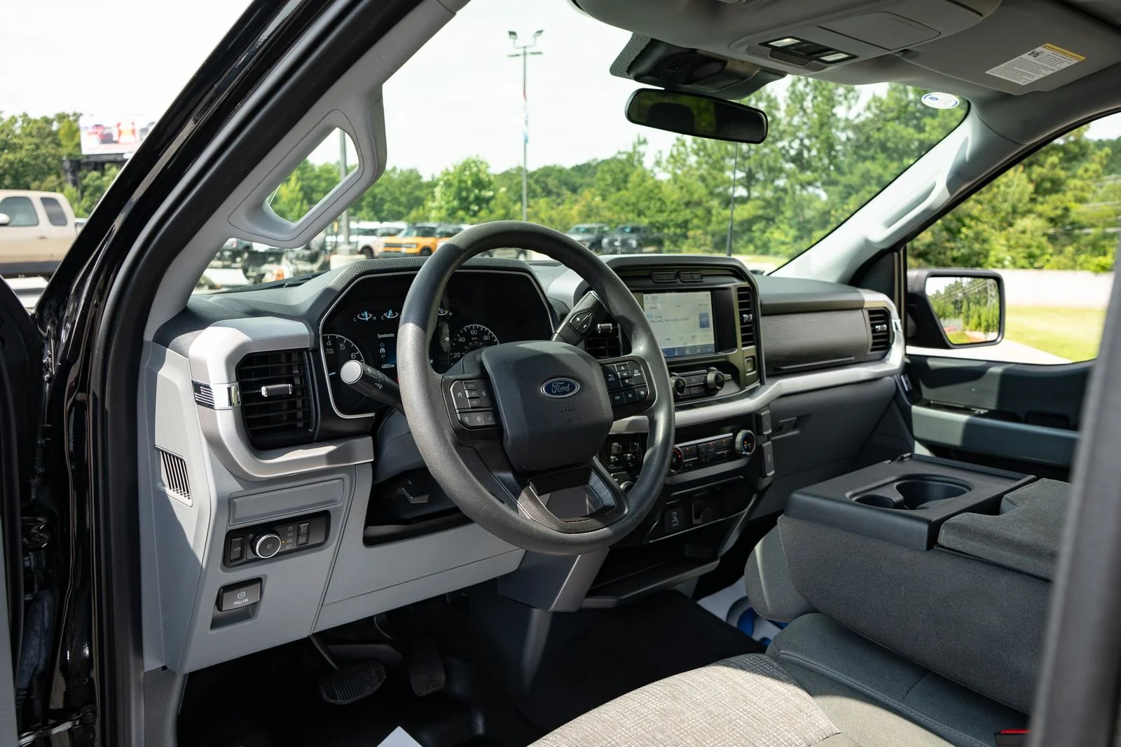 Used 2023  Ford XLT image 13