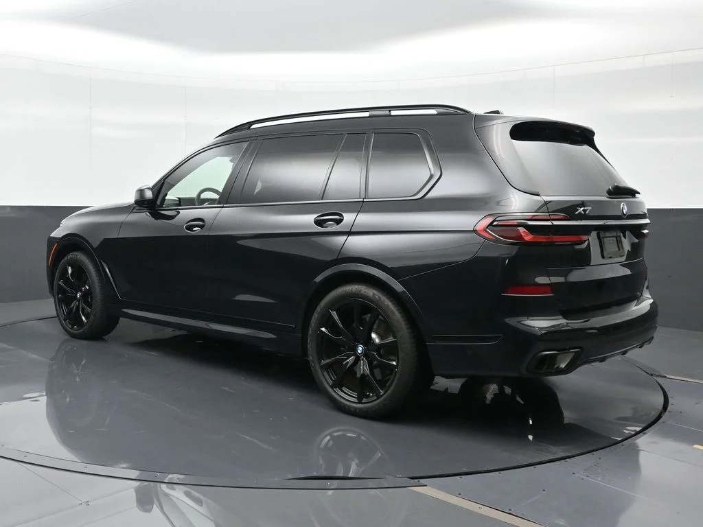 2025 BMW X7 40i - Photo 2