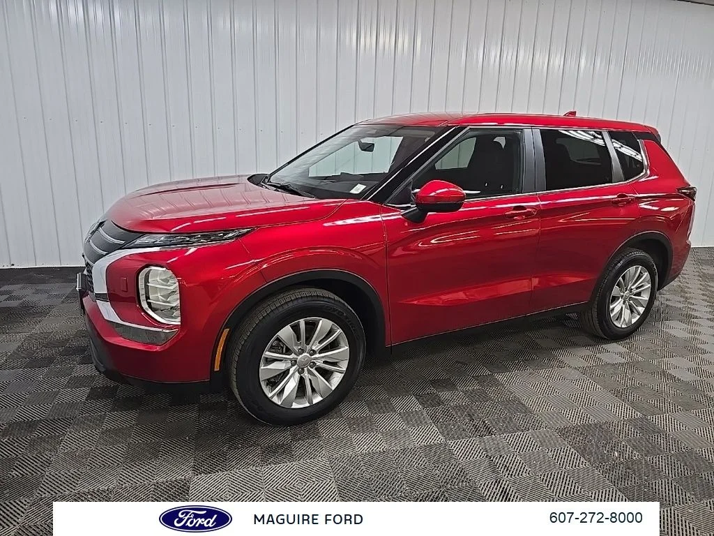 Used 2025 Red Mitsubishi ES image 7