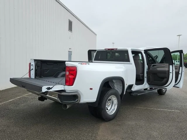 2026 Chevrolet Silverado 3500 HD LT - Photo 15