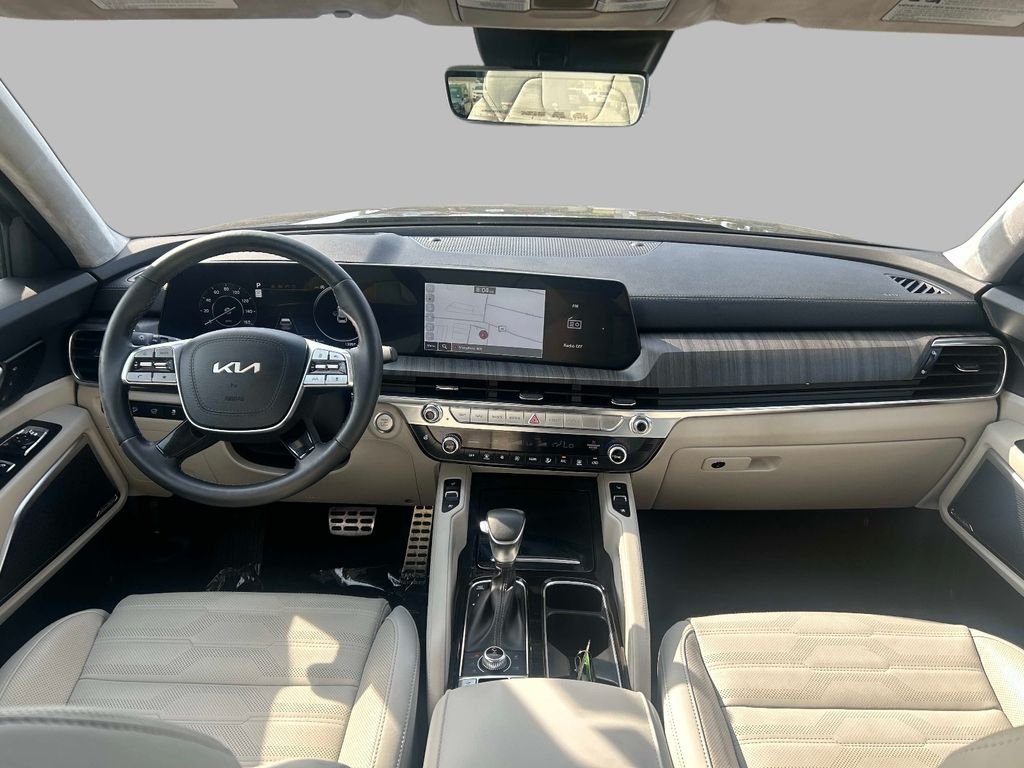 Used 2024 Green Kia SX-Prestige image 25