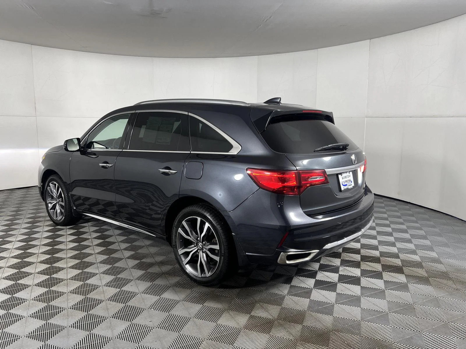 Used 2019 Gunmetal Metallic Acura SH-AWD w/Advance w/RES image 7