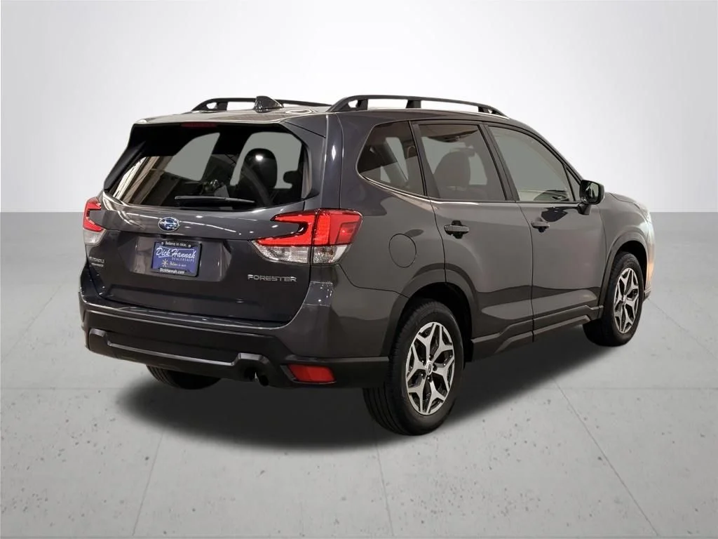 Used 2023 Gray Subaru Premium image 10