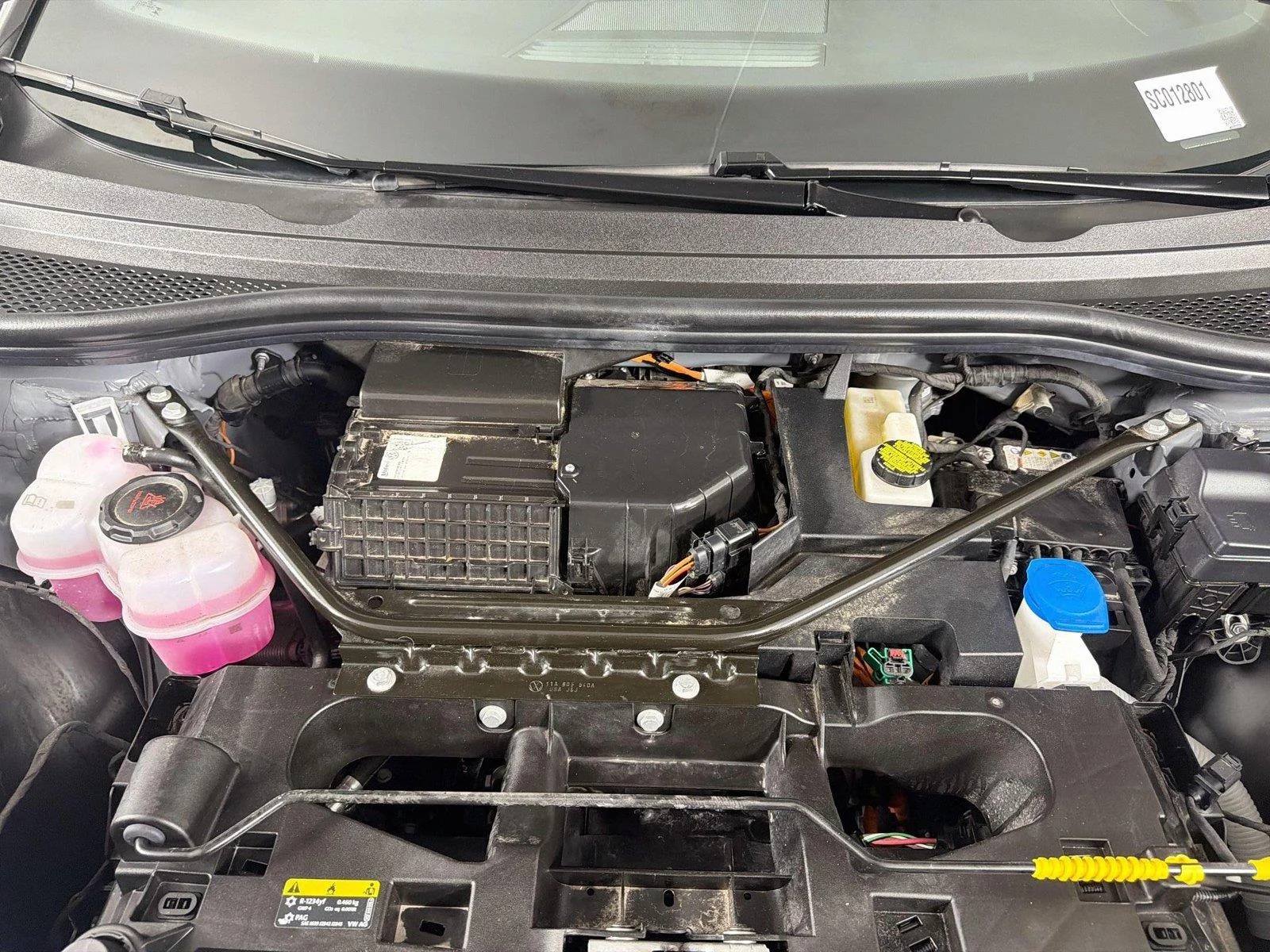 Certified Used 2025 Pure Gray Volkswagen Pro image 28