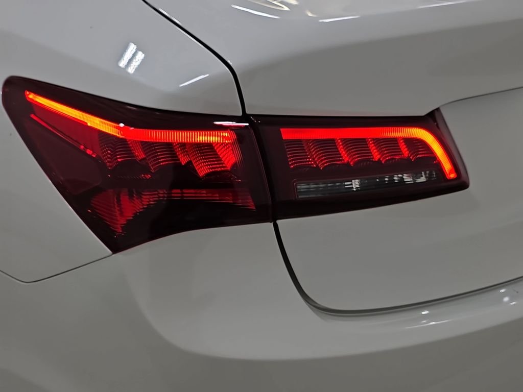 Used 2015 Bellanova White Pearl Acura Base image 31