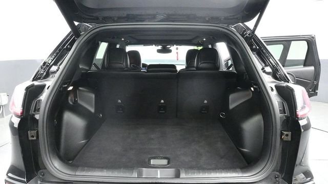 Used 2021 Black Jeep Latitude Lux image 11