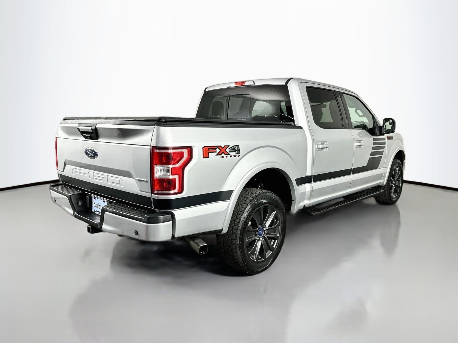 Used 2018 Ingot Silver Ford XLT image 8