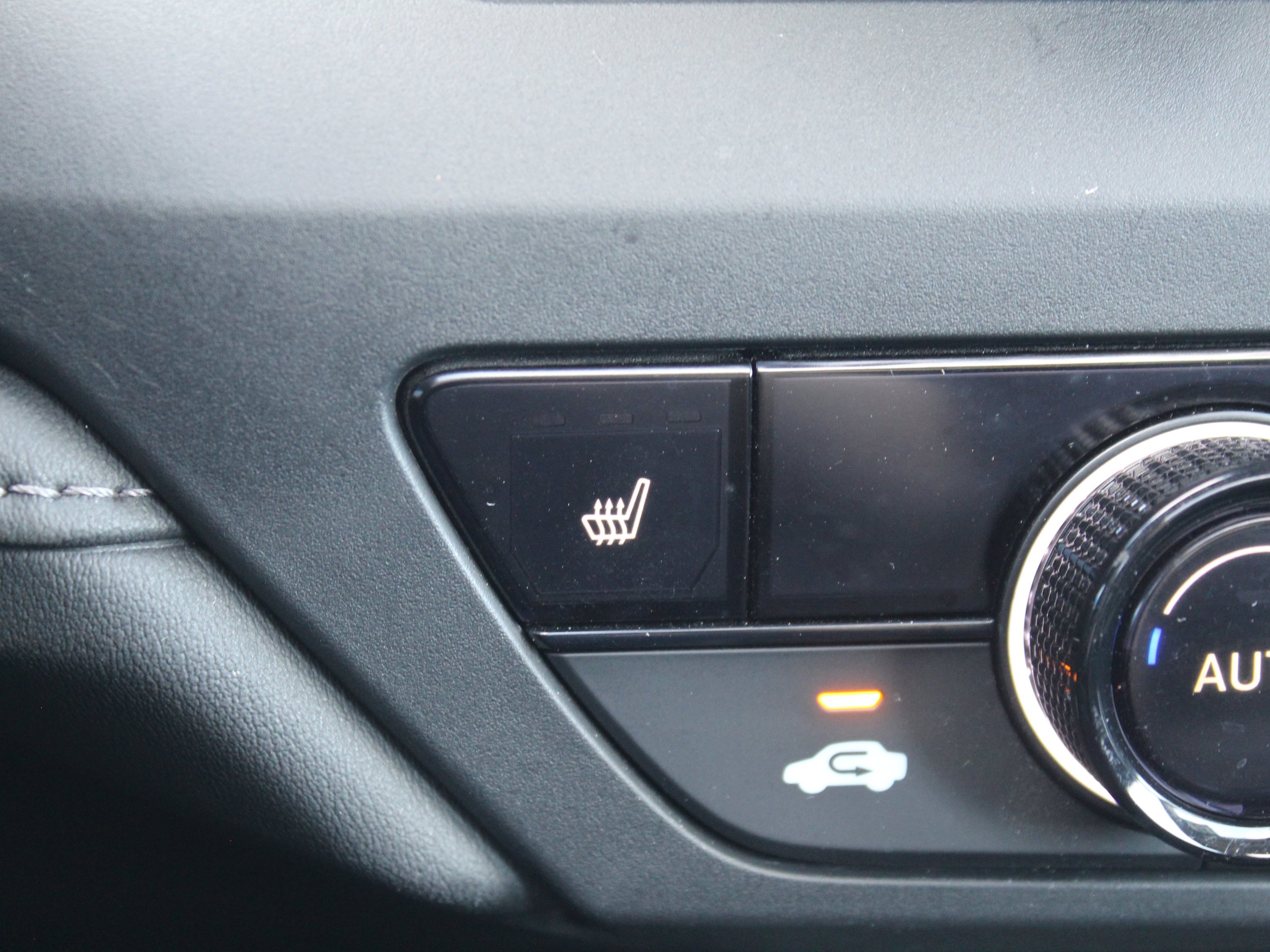Used 2025 Blue Honda SE image 16