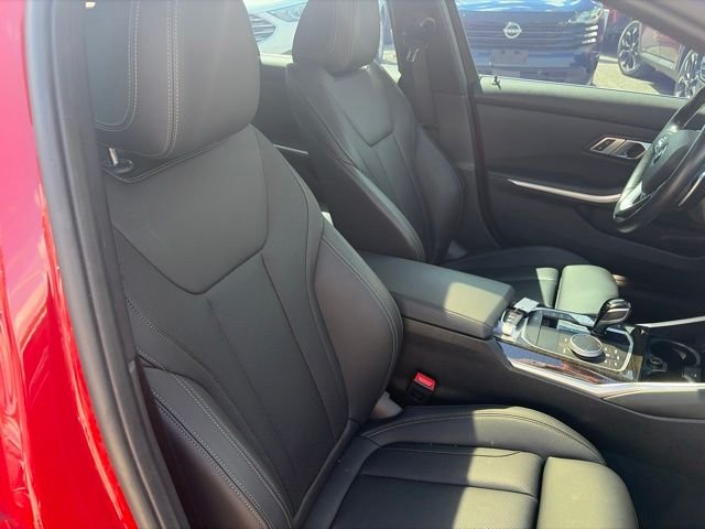 Used 2022 Red BMW 330i image 10