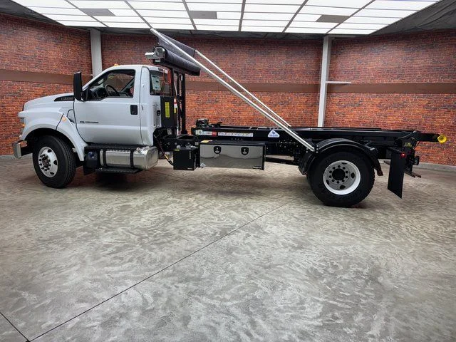 New 2026 White Ford Base image 2