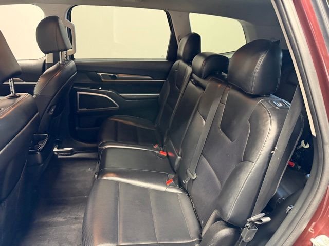 Used 2022 Sangria Red Kia LX image 19