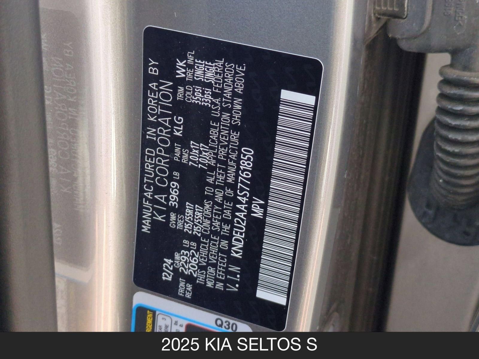 2025 Kia Seltos S - Photo 25