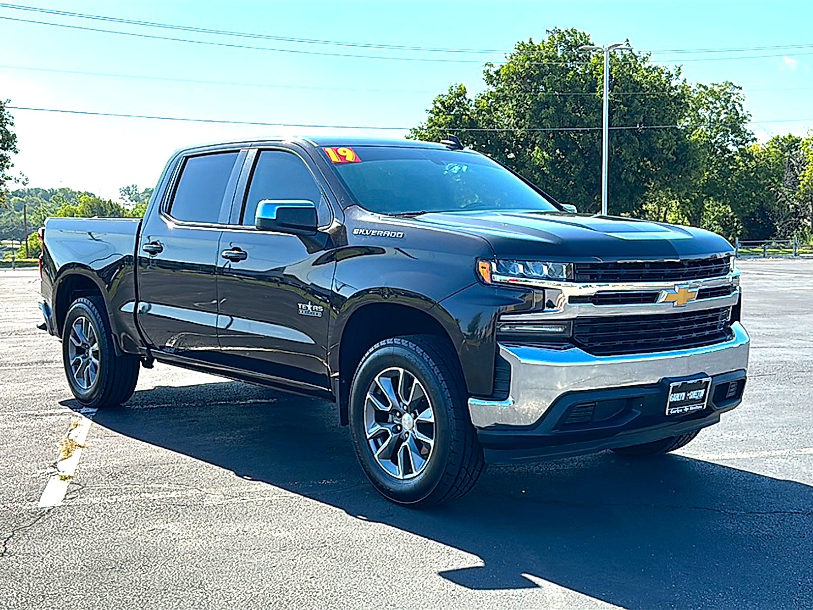 Used 2019 HAVANA BROWN METALLIC Chevrolet LT image 10