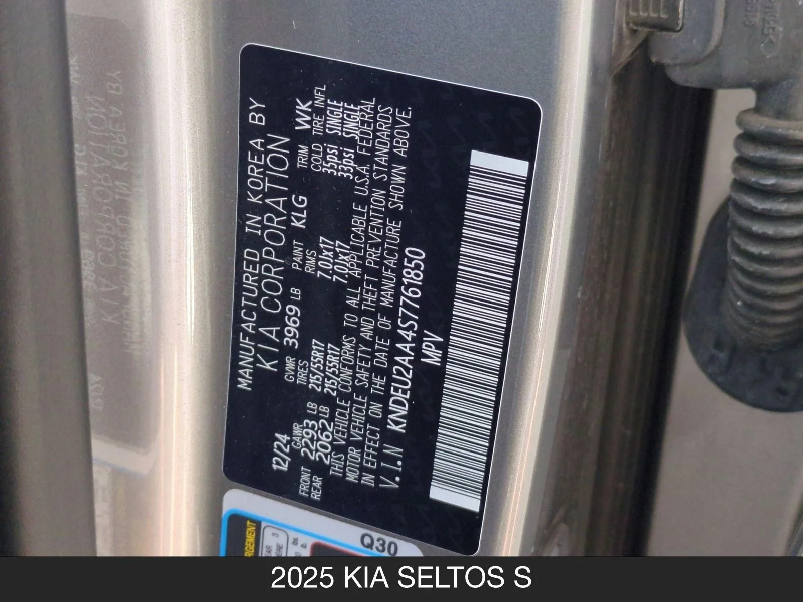 2025 Kia Seltos S - Photo 25