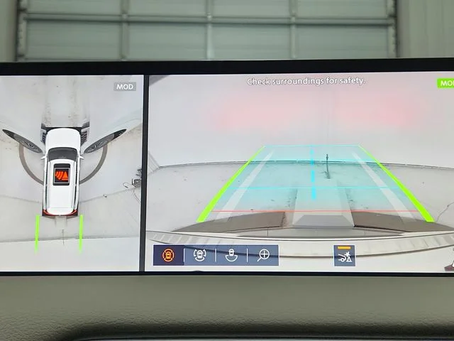 New 2026 White Nissan Platinum Reserve image 35