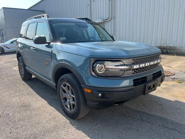 Used 2022 Gray Ford Badlands image 3