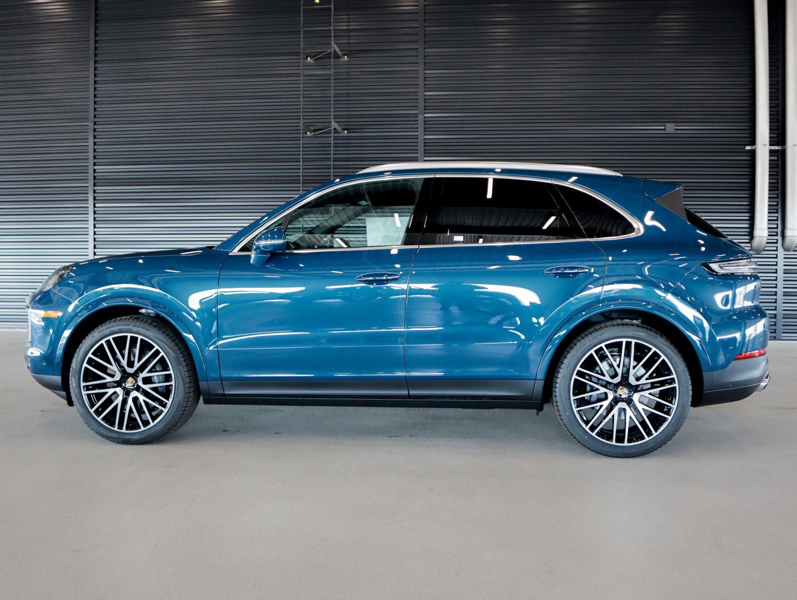 New 2026 Montego Blue Metallic Porsche  image 2
