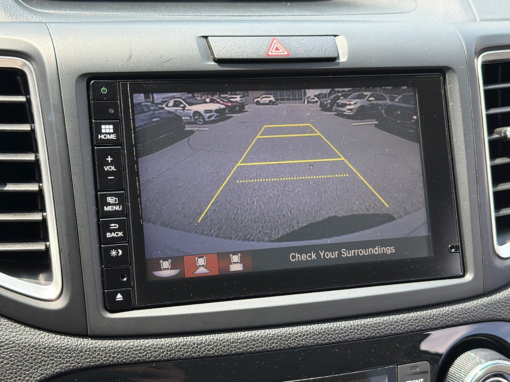 Used 2016 Diamond White Pearl Honda Touring image 14