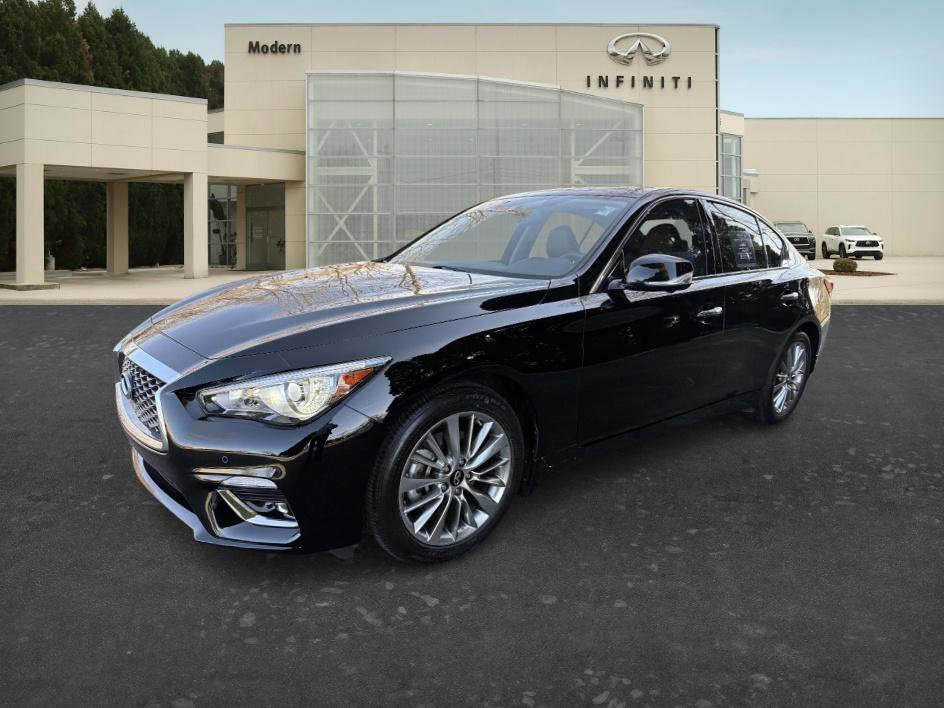 2024 INFINITI Q50 LUXE
