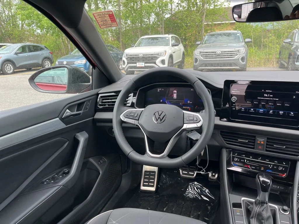 New 2026 Red Volkswagen 1.5T Sport image 10
