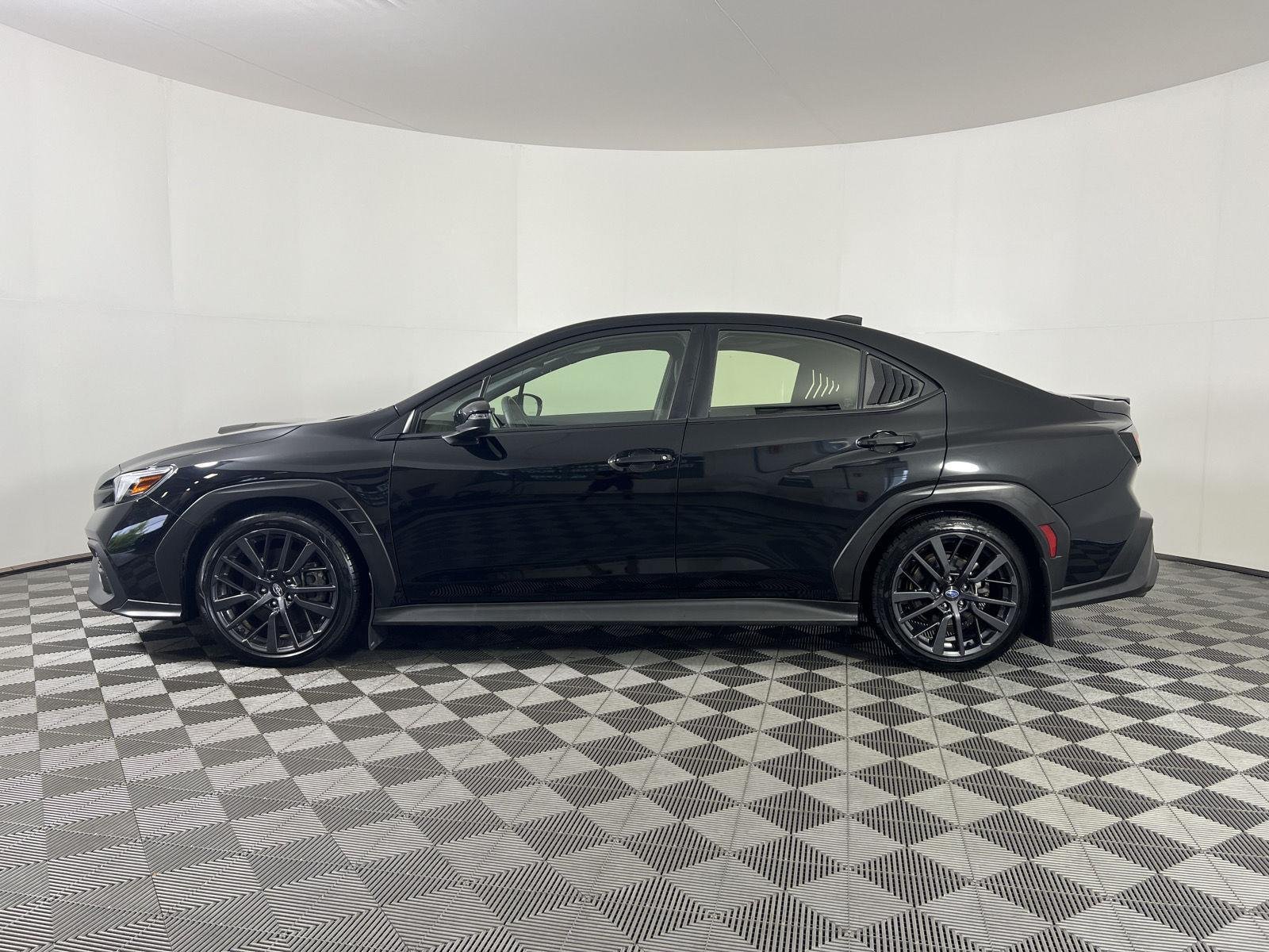 Used 2023 Crystal Black Silica Subaru Limited image 27