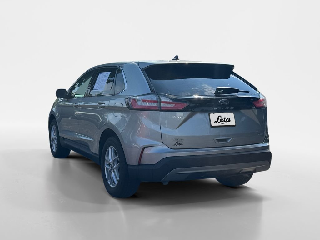 Used 2024 Silver Metallic Ford SEL image 6
