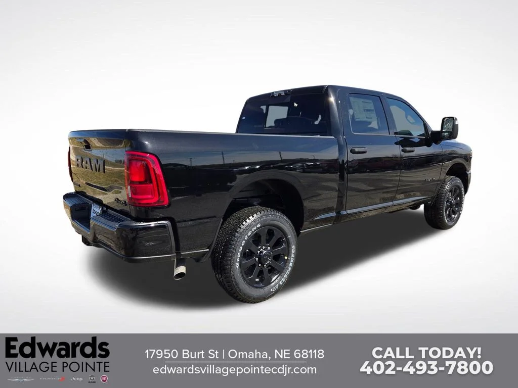 New 2026 Diamond Black Crystal Pearl-Coat Exterior Paint RAM Big Horn image 3