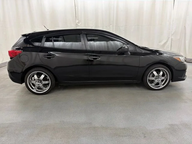 Used 2023 Black Subaru Base image 7