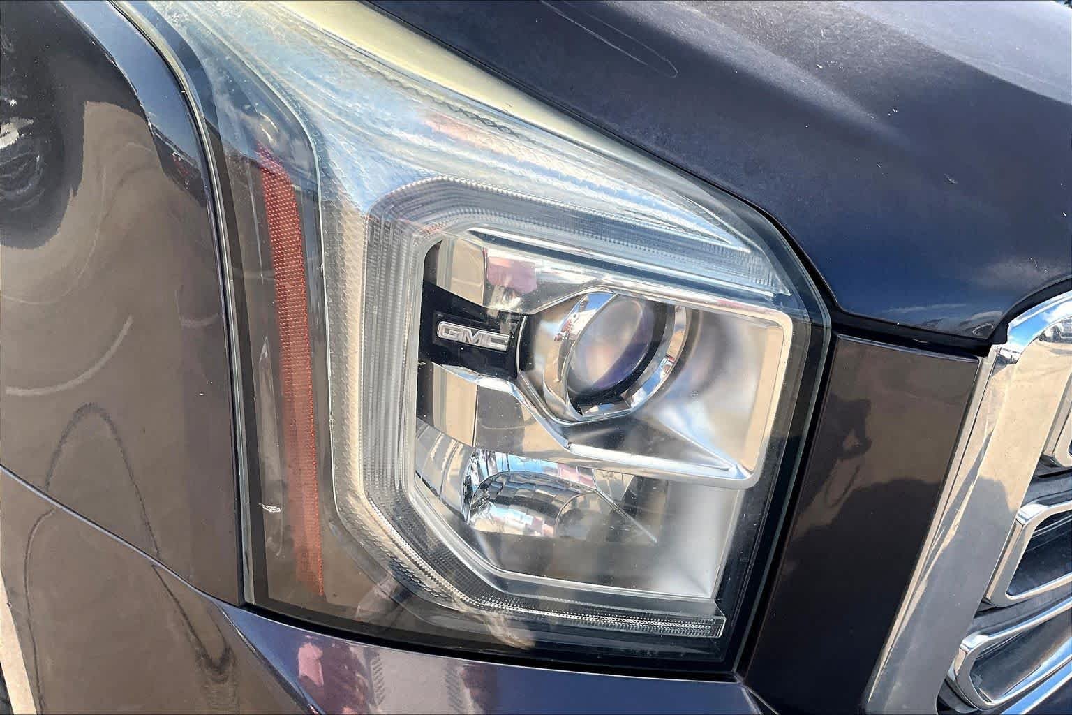 Used 2015 Iridium Metallic GMC SLT image 27