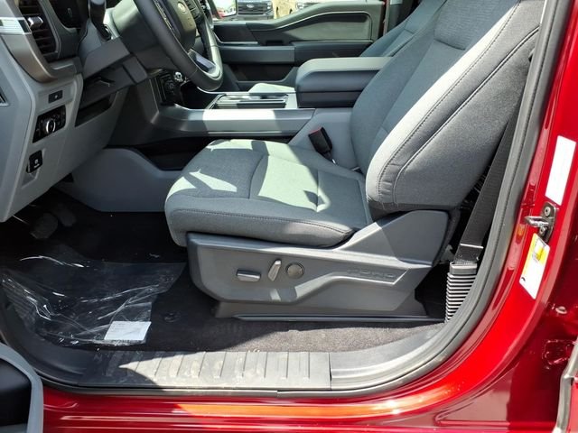 New 2026 Ruby Red Metallic Tinted Clearcoat Ford XLT image 19