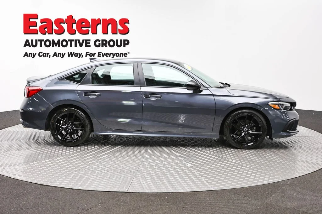 Used 2024 Gray Honda Sport image 4