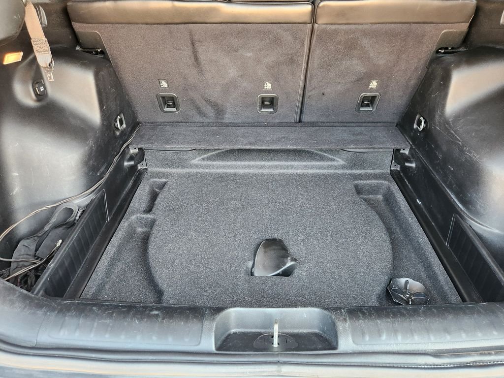 Used 2019 Diamond Black Crystal Pearlcoat Jeep Limited image 34