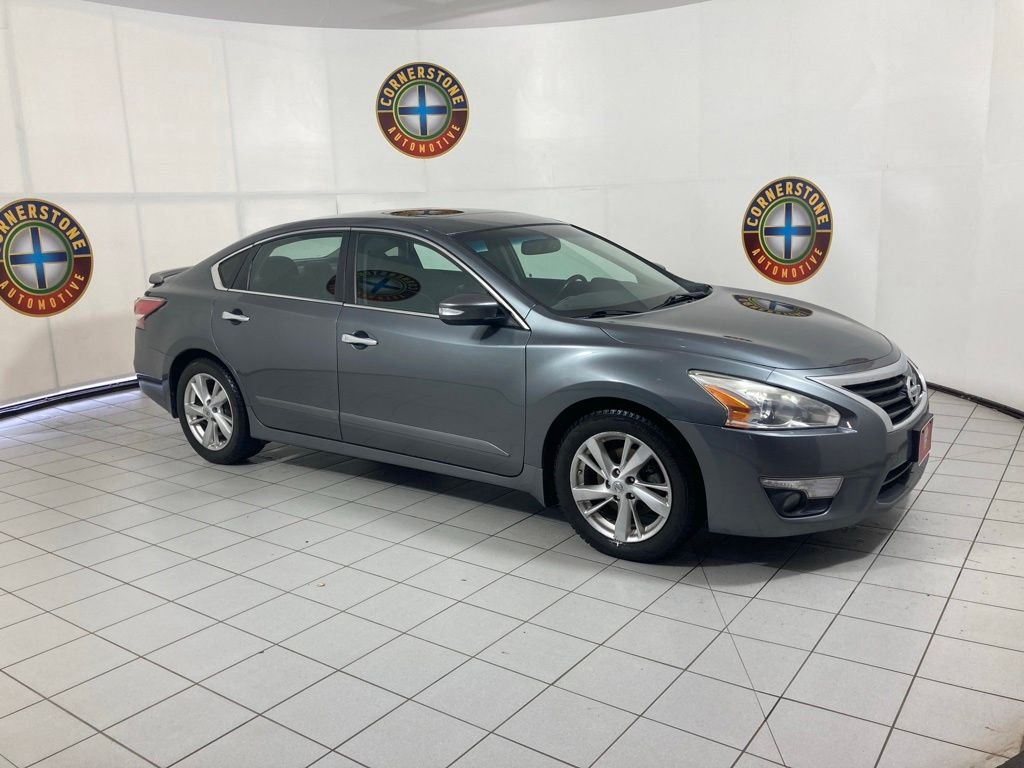 Used 2015 Silver Nissan 2.5 SL image 20