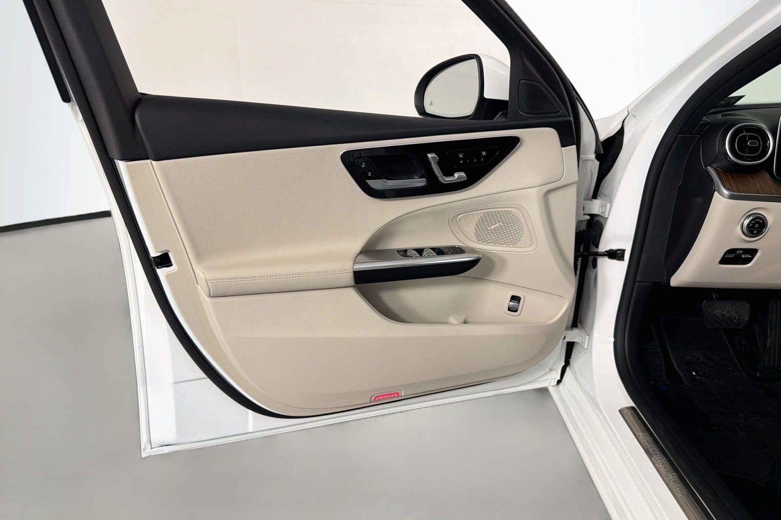 Certified Used 2024 Polar White Mercedes-Benz C 300 image 22