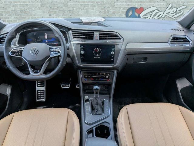 Used 2023 White Volkswagen 2.0T SE R-Line Black image 14