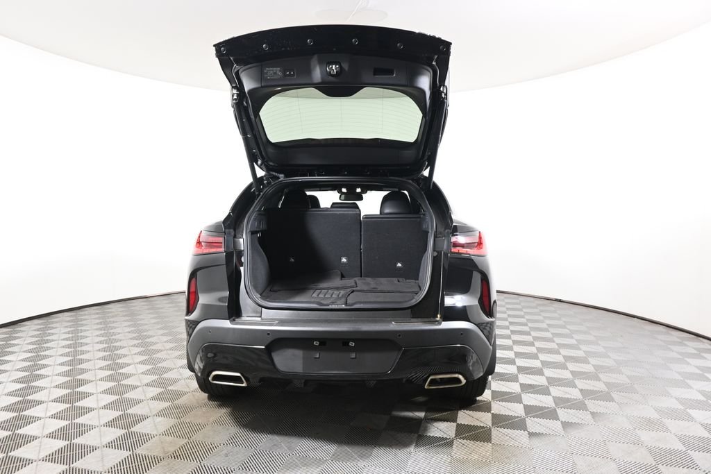 Certified Used 2023 Black INFINITI LUXE image 36