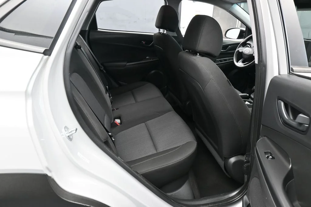 Used 2023 Cyber Silver w/Black Roof Hyundai SEL image 32