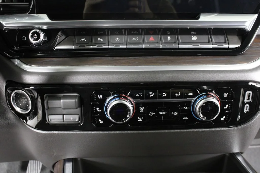 2026 GMC Sierra 1500 SLT - Photo 29