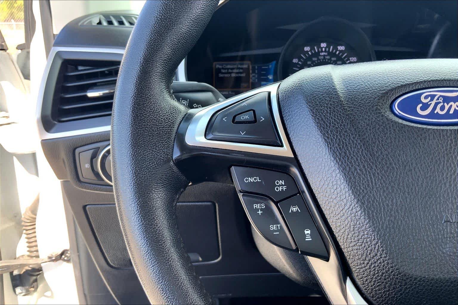Used 2020 Star White Metallic Tri-Coat Ford SEL image 23