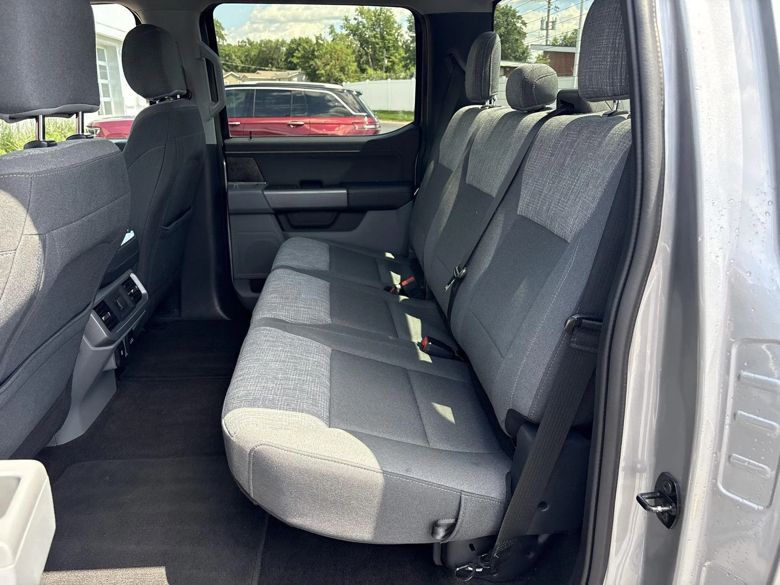 Used 2021 Iconic Silver Metallic Ford XLT image 10