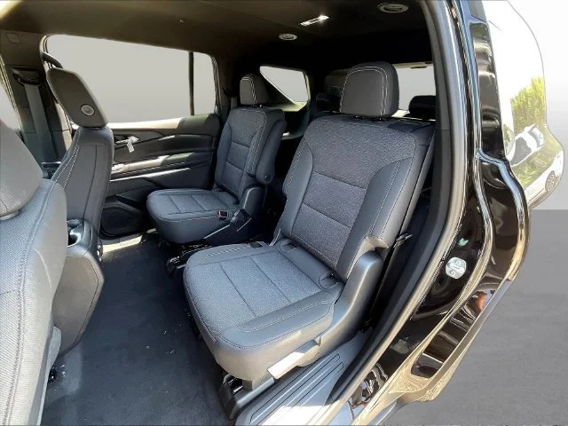 2026 Chevrolet Traverse LT - Photo 11