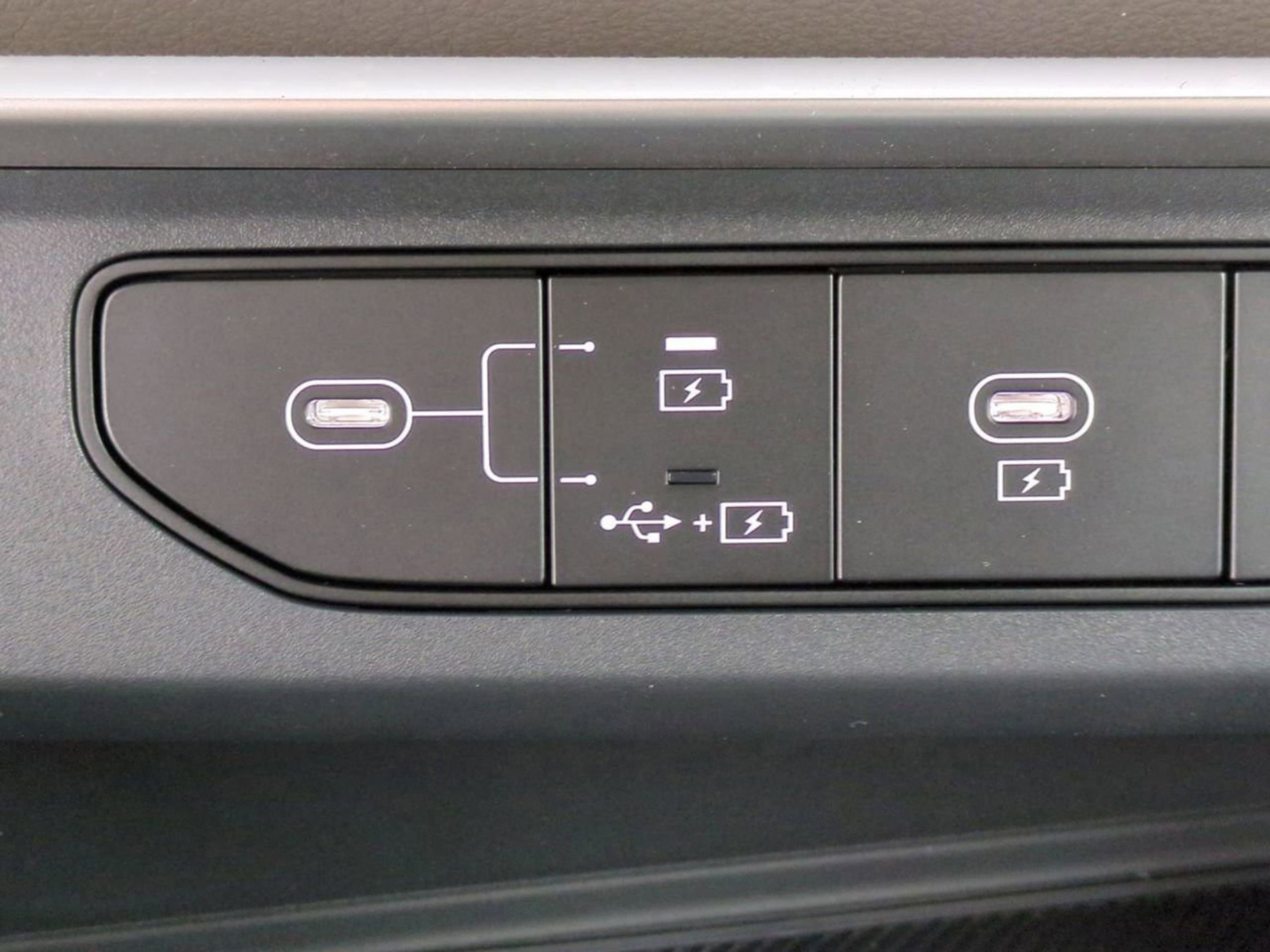 New 2026 Snow White Pearl Kia LXS image 27