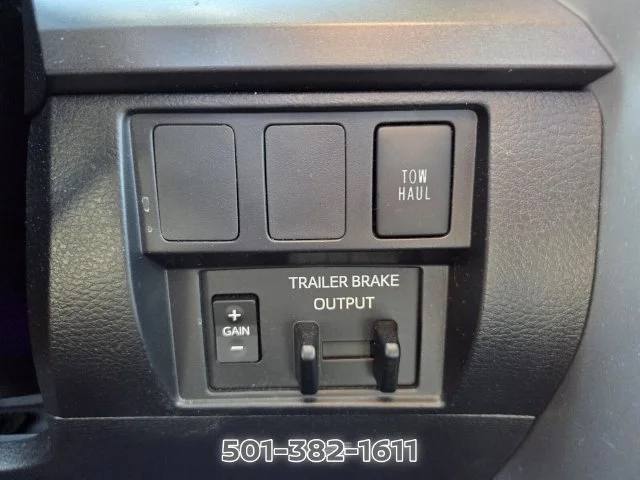 Used 2020 Silver Toyota SR5 image 27