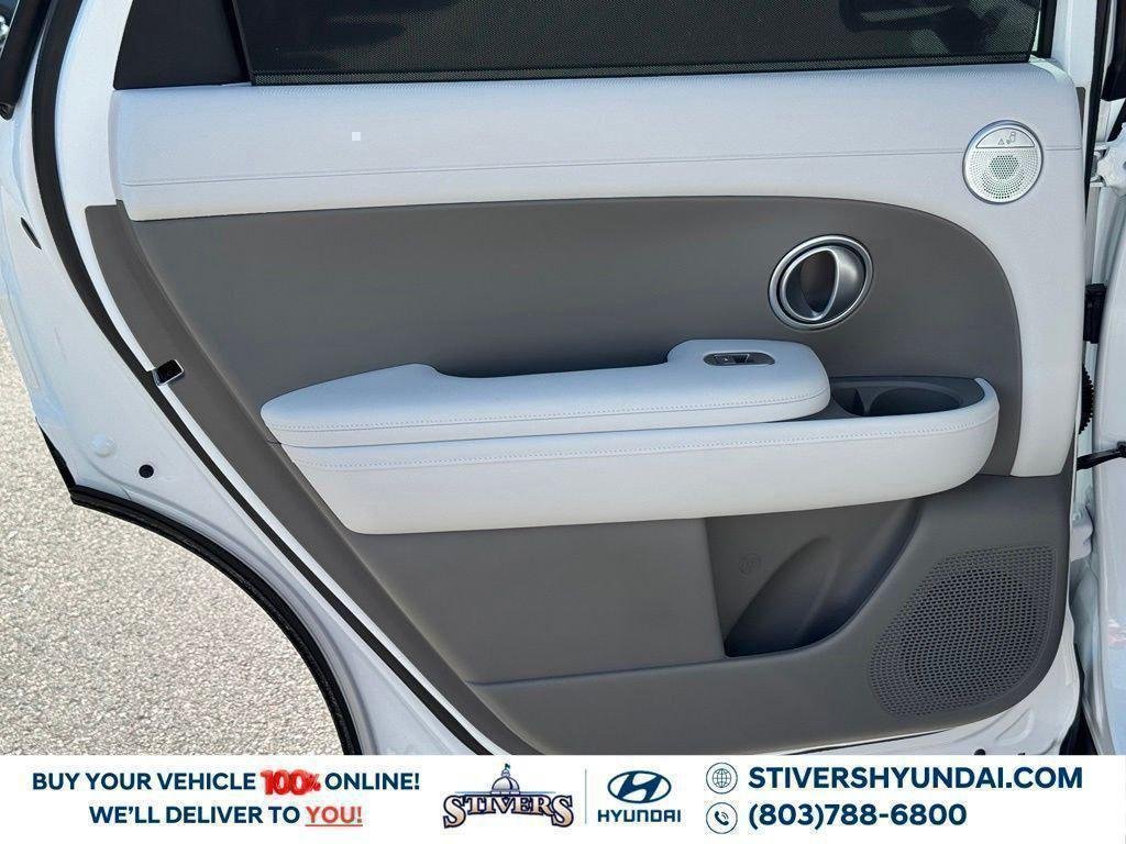 New 2027 White Hyundai Limited FWD image 22