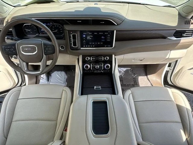 Used 2021 White GMC Denali image 9