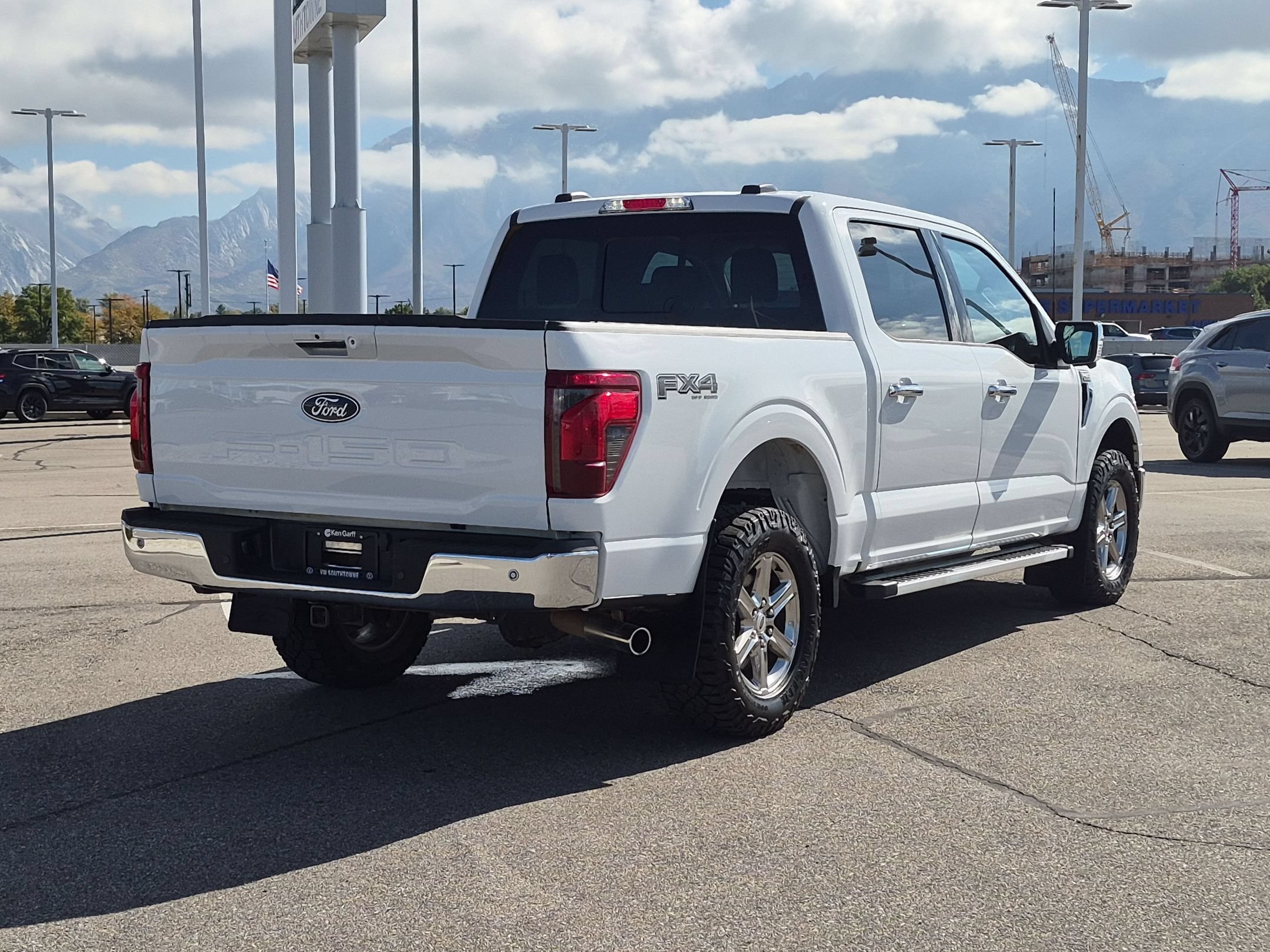 Used 2024 White Ford XLT image 3