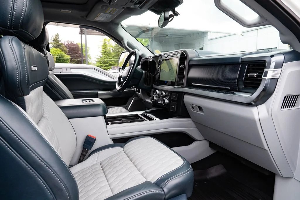 Used 2023 White Ford Limited image 28