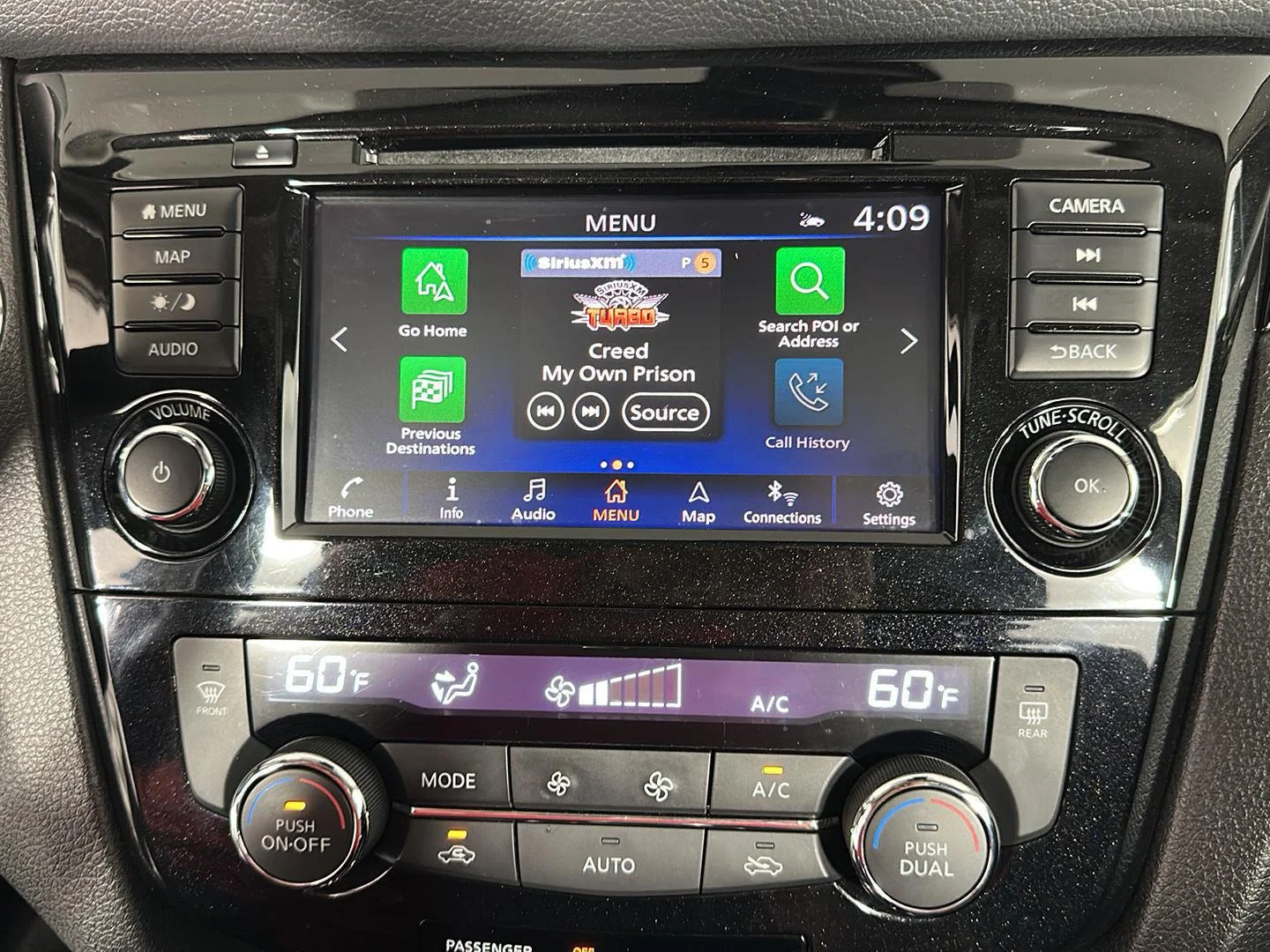 Used 2022 Gun Metallic Nissan SL image 28
